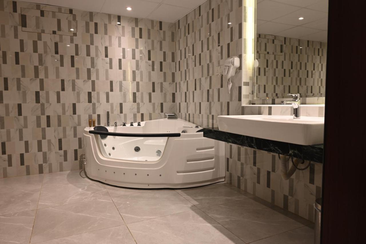 Quiet Dreams - Serviced Apartments King Abdul Aziz Street Branch Jidda Exteriör bild